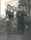 dressup.JPG (92952 bytes)