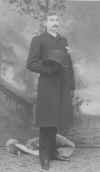 unidentifiedman11.jpg (40944 bytes)