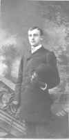 unidentifiedman7.jpg (65900 bytes)
