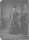 unidentifiedwoman4.jpg (45497 bytes)